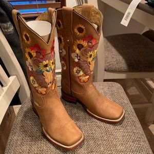 Sunflower cowgirl boots
